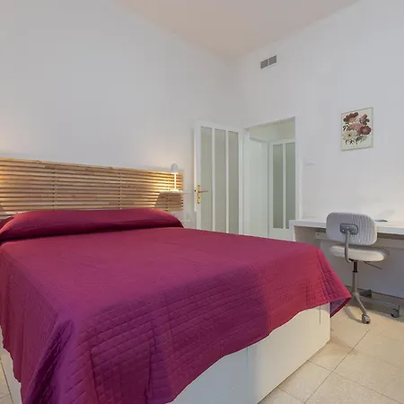 Apartment Guesthost - Casa Elena Bolognina Bologna