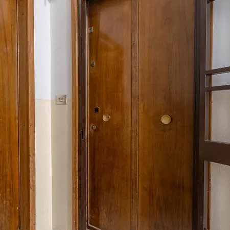 Guesthost - Casa Elena Bolognina * Bologna