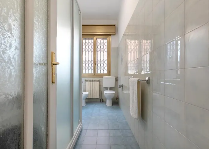 Appartamento Guesthost - Casa Elena Bolognina *