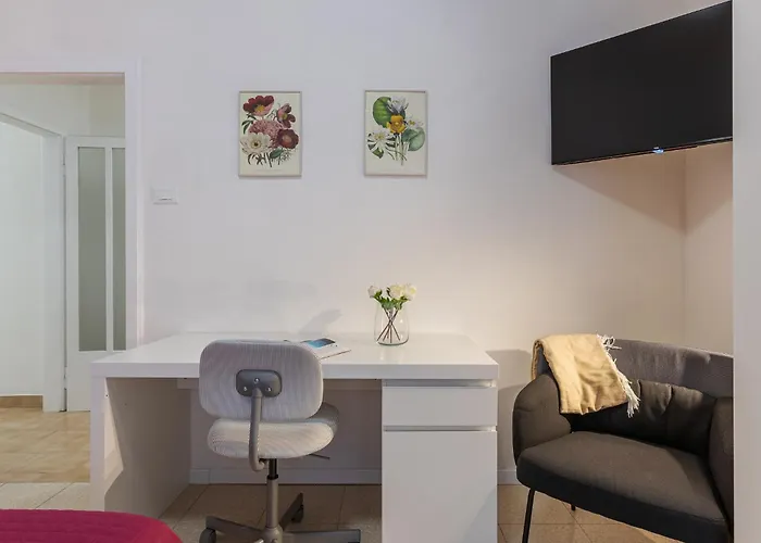 Guesthost - Casa Elena Bolognina *