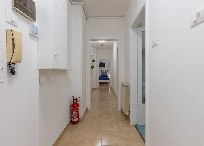 Guesthost - Casa Elena Bolognina