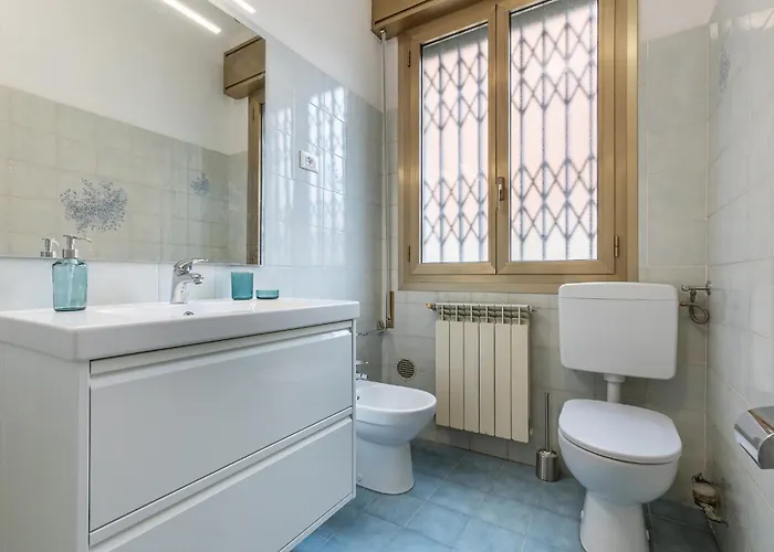 Guesthost - Casa Elena Bolognina * Bologna