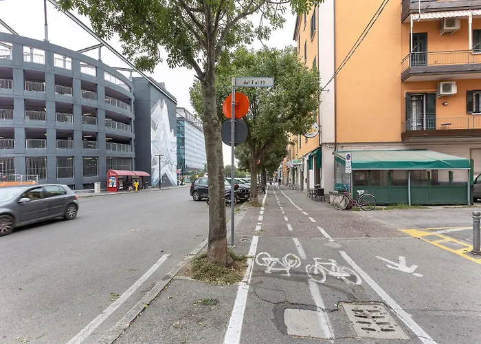 Guesthost - Casa Elena Bolognina شقة