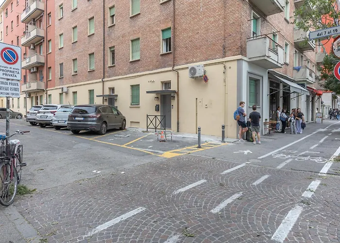 Appartamento Guesthost - Casa Elena Bolognina Bologna