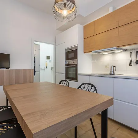 Guesthost - Casa Elena Bolognina *